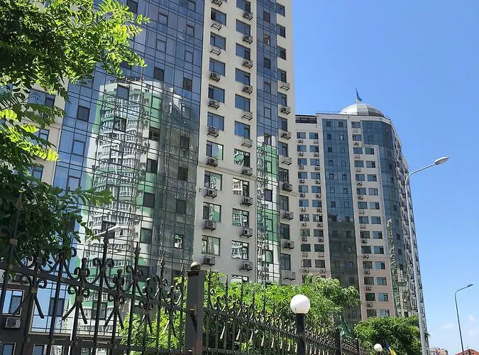 Zhemchuzhnie On Marselskaya Apartman