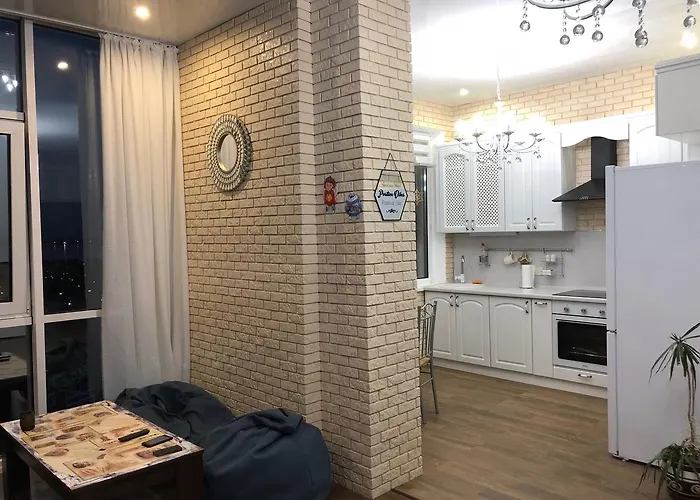 Апартаменты Zhemchuzhnie On Marselskaya *